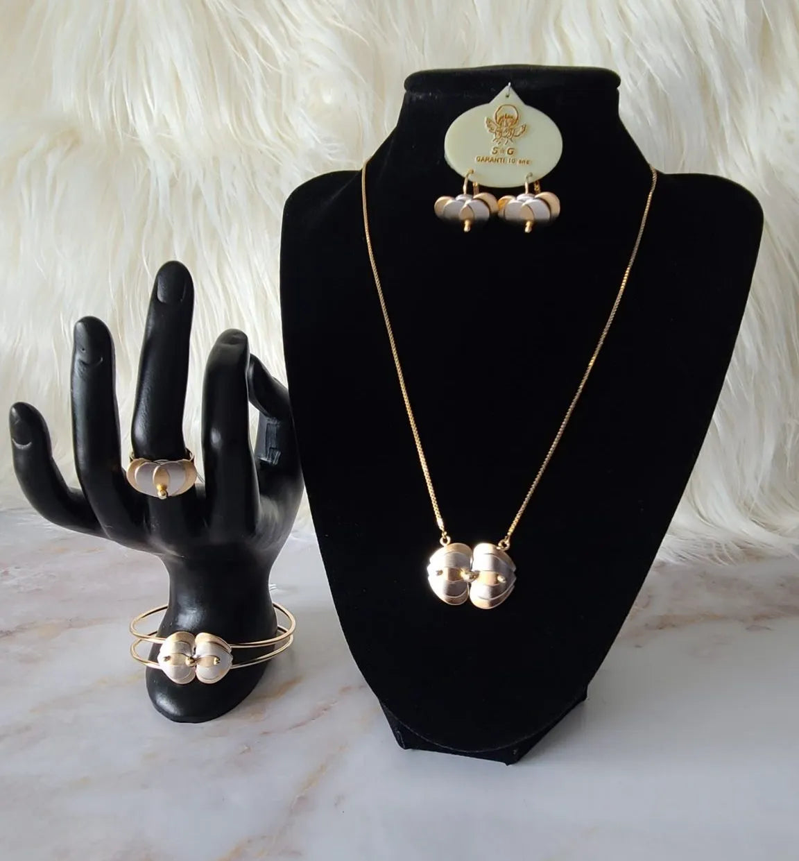 S.G Gold Bracelet Set-Majestic Maroots Store