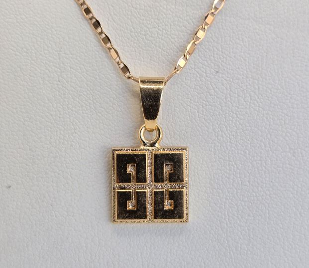 Gold Necklaces-Ecilia square